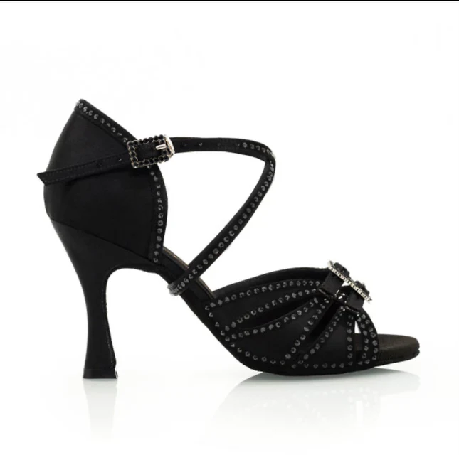 LATIN DANCE SHOES